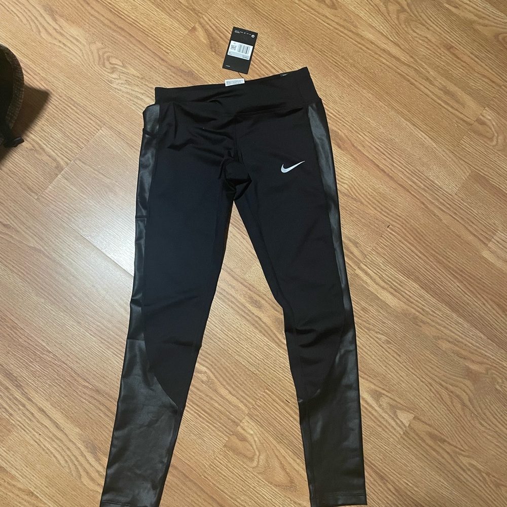 NWT Nike Power Dri fit black legging XS